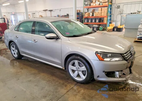 2012 Volkswagen Passat Se z USA, uszkodzony, nr VIN 1VWBP7A34CC091280
